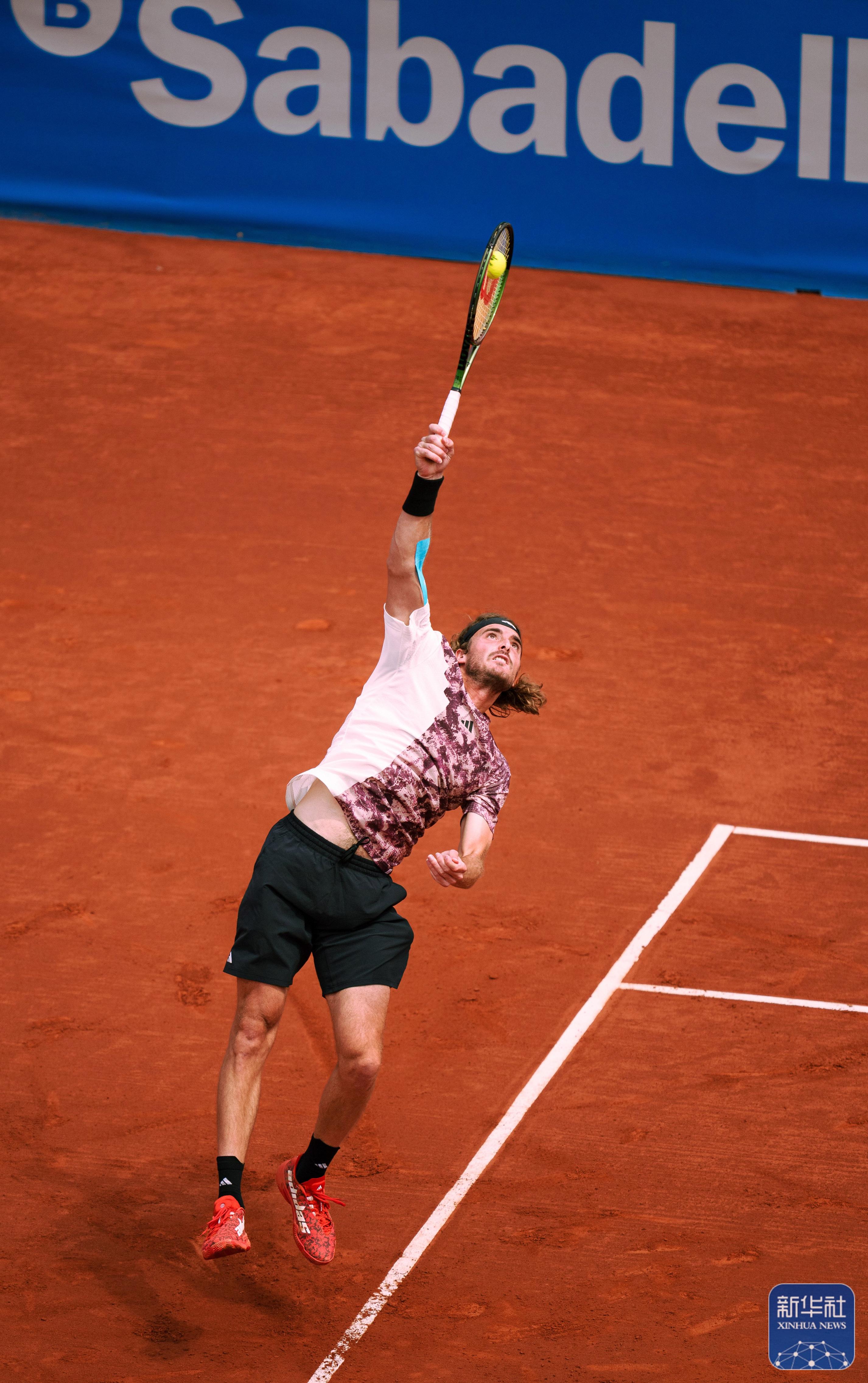 德国网球队碾压西班牙网球队,西西帕斯三分雨点燃全场 德国网球队碾压西班牙网球队,西西帕斯三分雨点燃全场