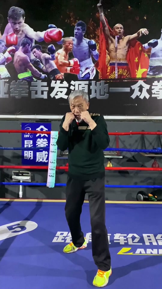 爱游戏tv-关于拳击队主教练发声，誓言带队登顶的信息