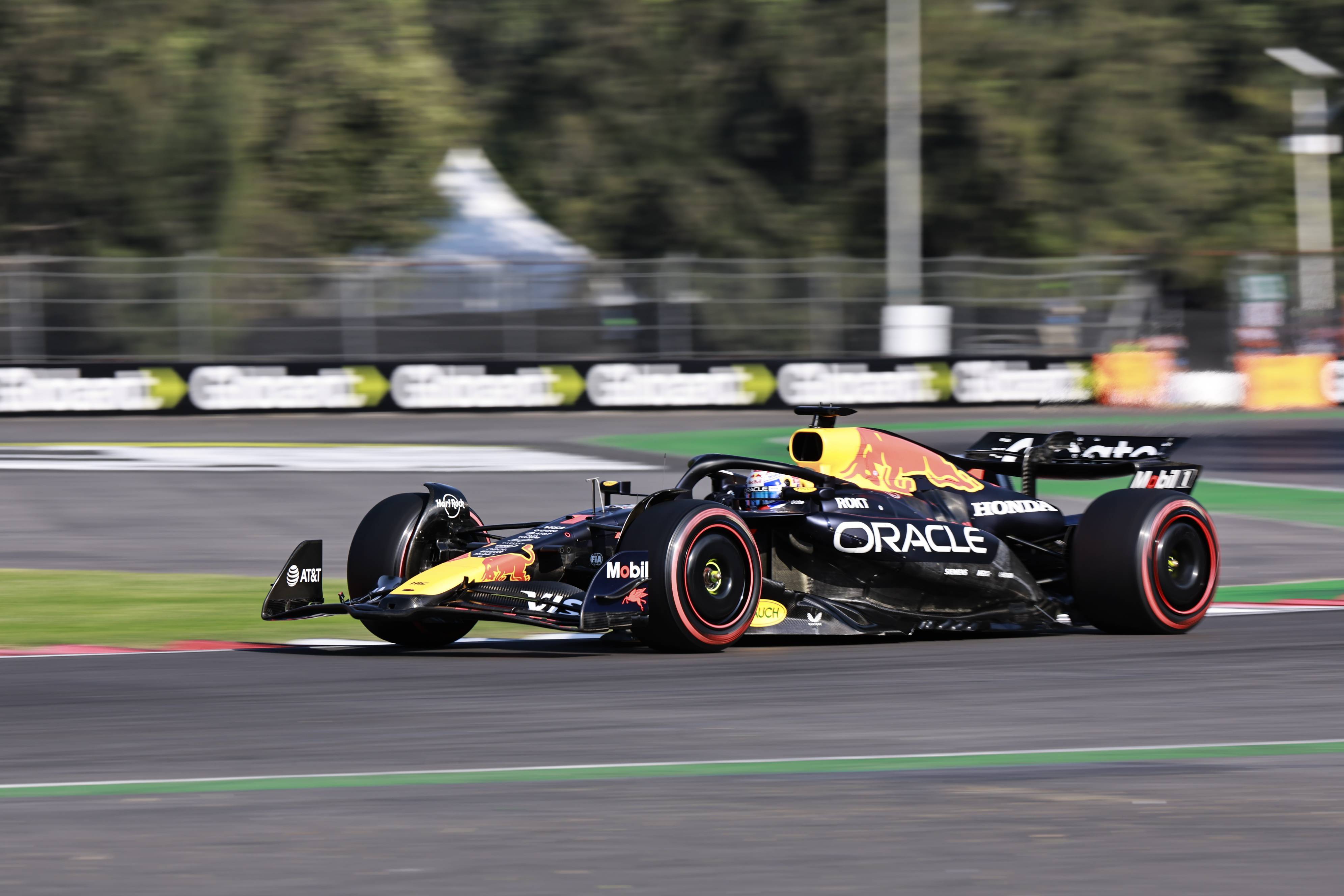 关于红牛车队轻取红牛二队,诺里斯关键制胜的信息 关于红牛车队轻取红牛二队,诺里斯关键制胜的信息