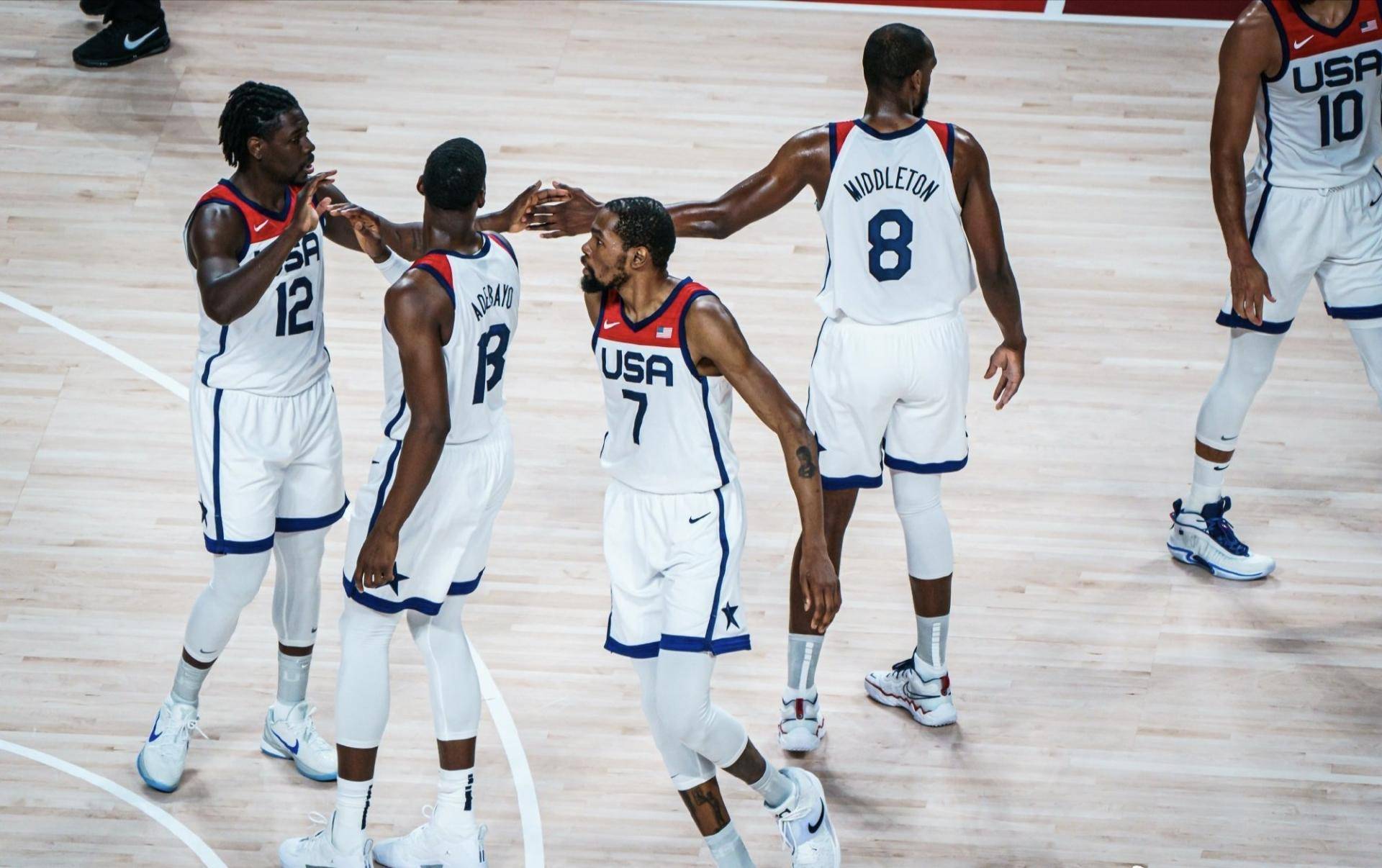 法国队轻取印度队，安赛龙统治全场