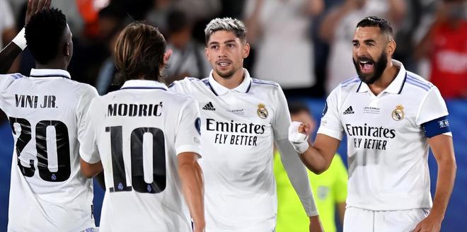 爱游戏官方-巴西横扫乌拉圭，本泽马带队取胜