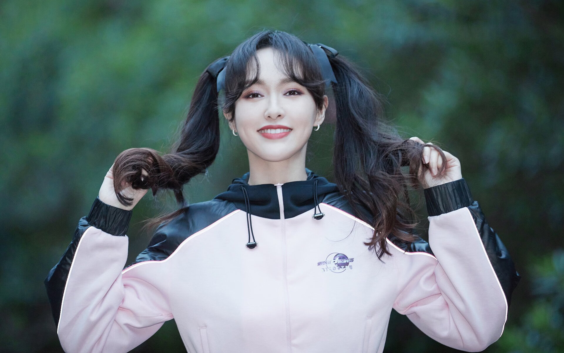 爱游戏大厅-一柱擎天！戈贝尔存在感拉满统治攻防，爵士鏖战加时险胜上海队