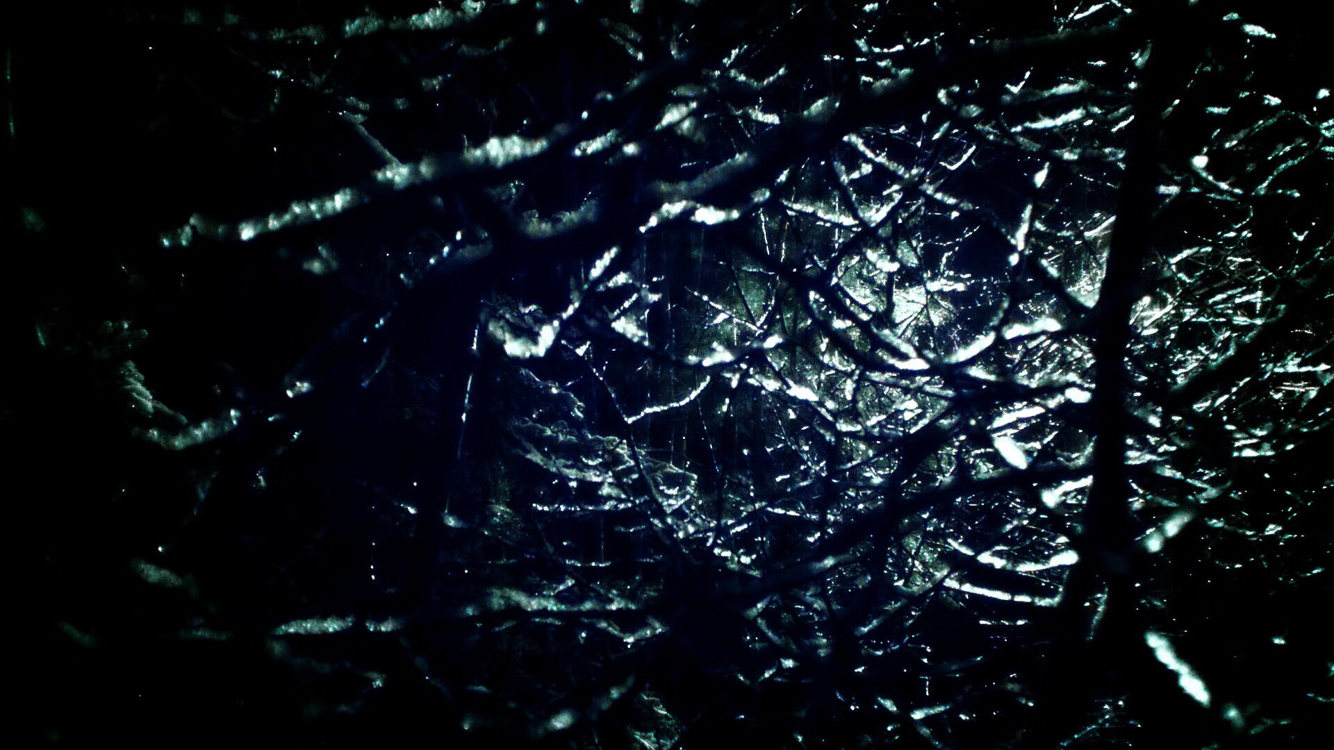 爱游戏官网-中卫革命，弗拉霍维奇如何在对阵丹麦时，以前锋之姿完成攻防两端的绝对统治