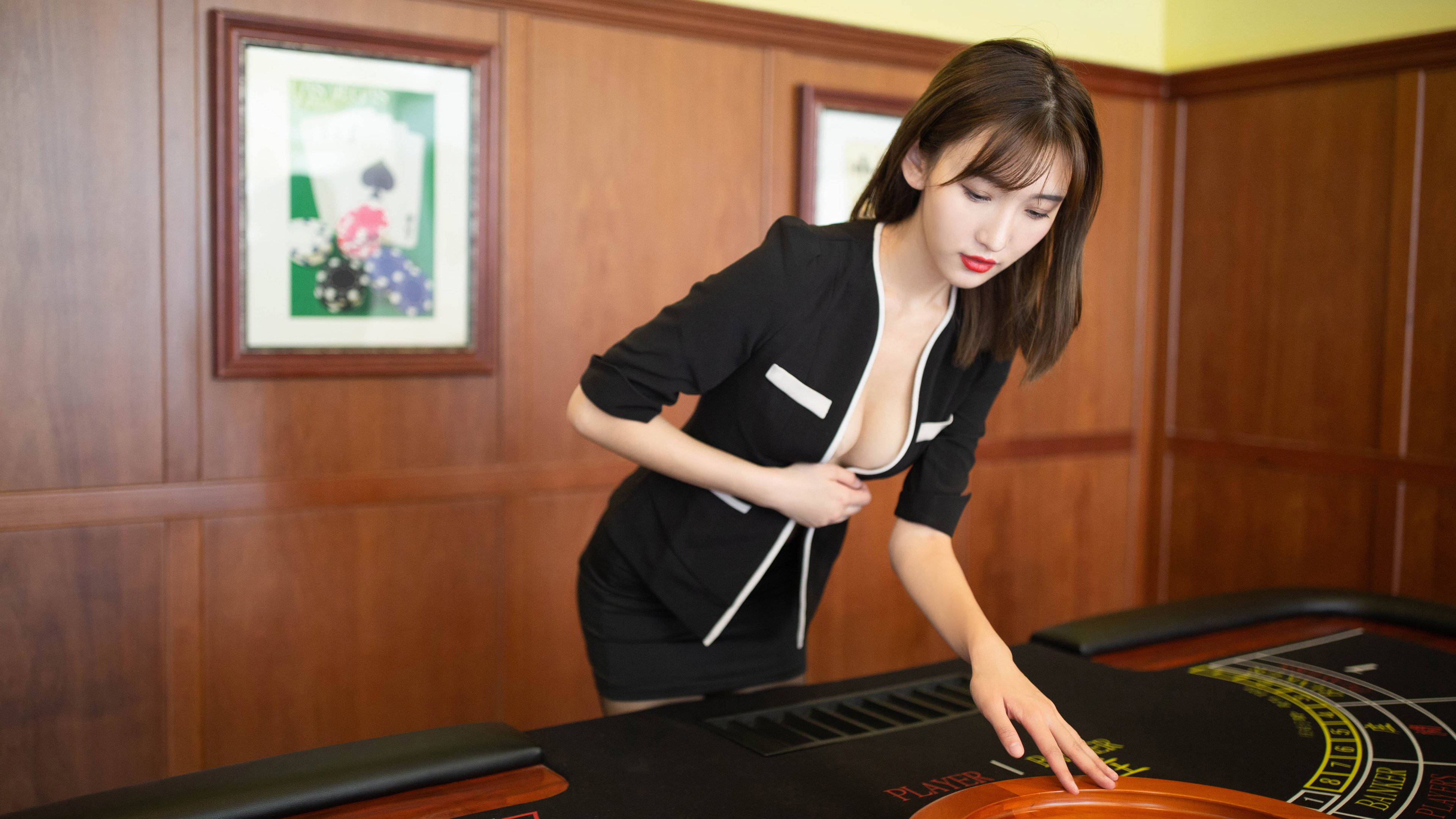 英雄与叹息,李刚仁燃尽全场的星光,未能照亮韩国队晋级的黑夜