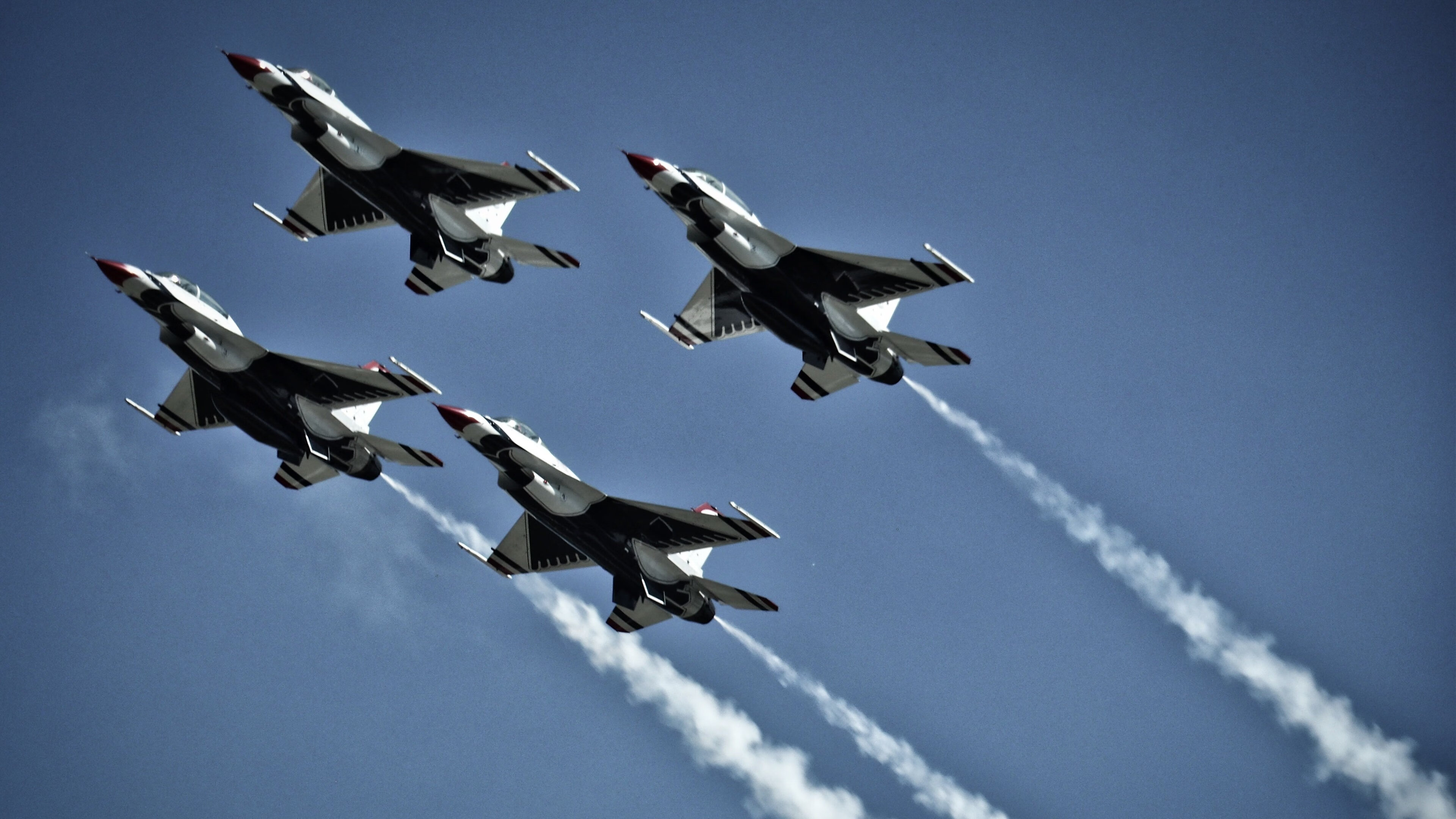 爱游戏入口-防守制胜，从德甲争冠焦点战到热火封锁掘金的跨运动启示